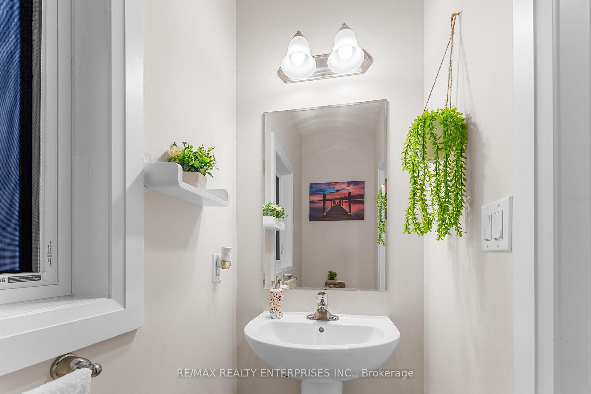Photo 12 of 214 Sedgewood Street, Kitchener — HOMEH