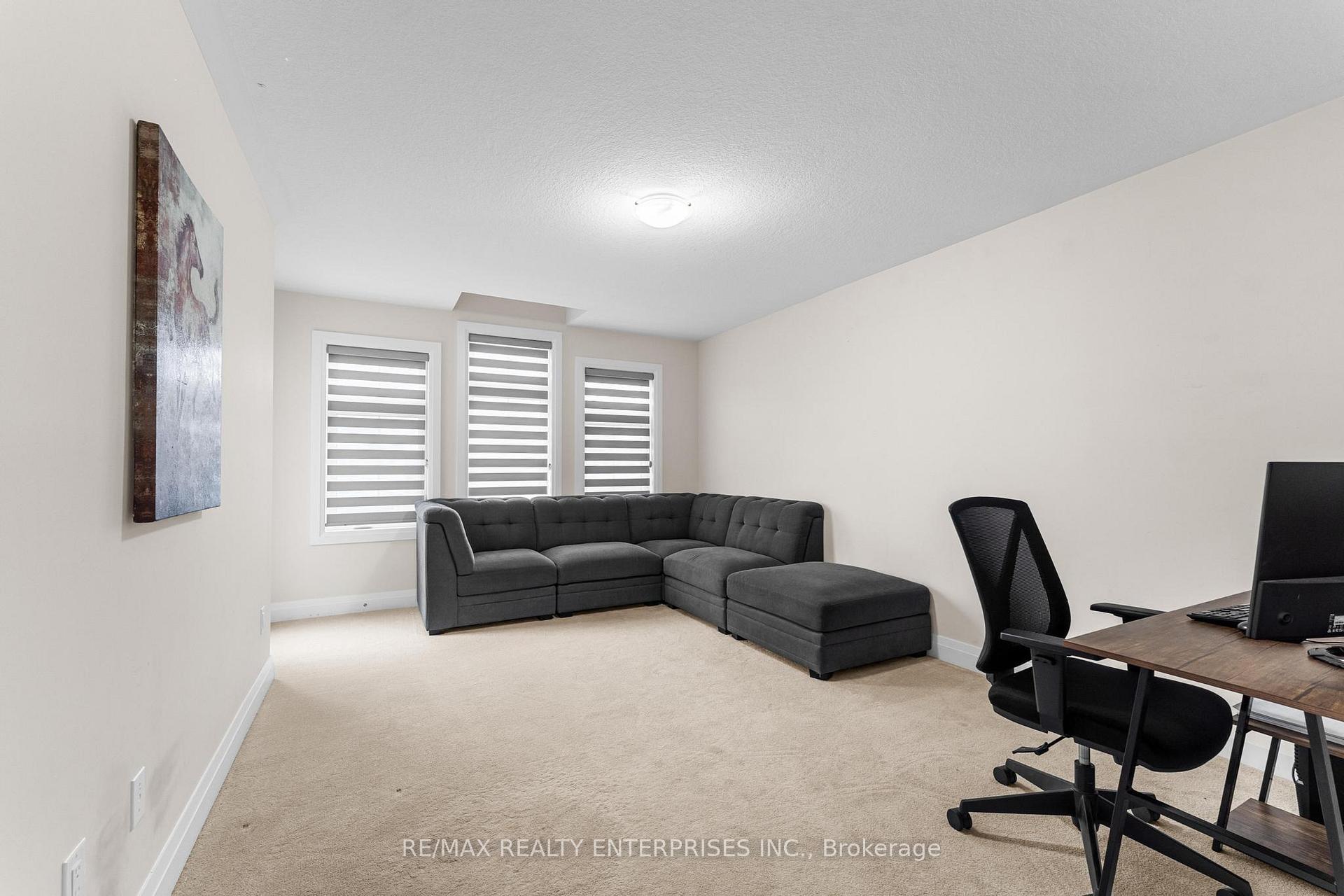 Photo 11 of 214 Sedgewood Street, Kitchener — HOMEH