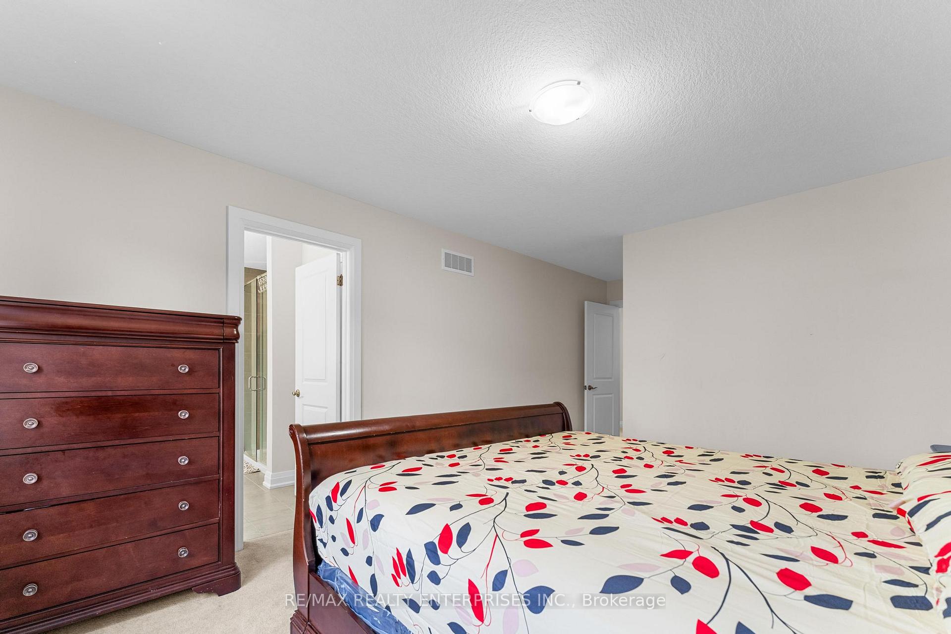 Photo 37 of 214 Sedgewood Street, Kitchener — HOMEH