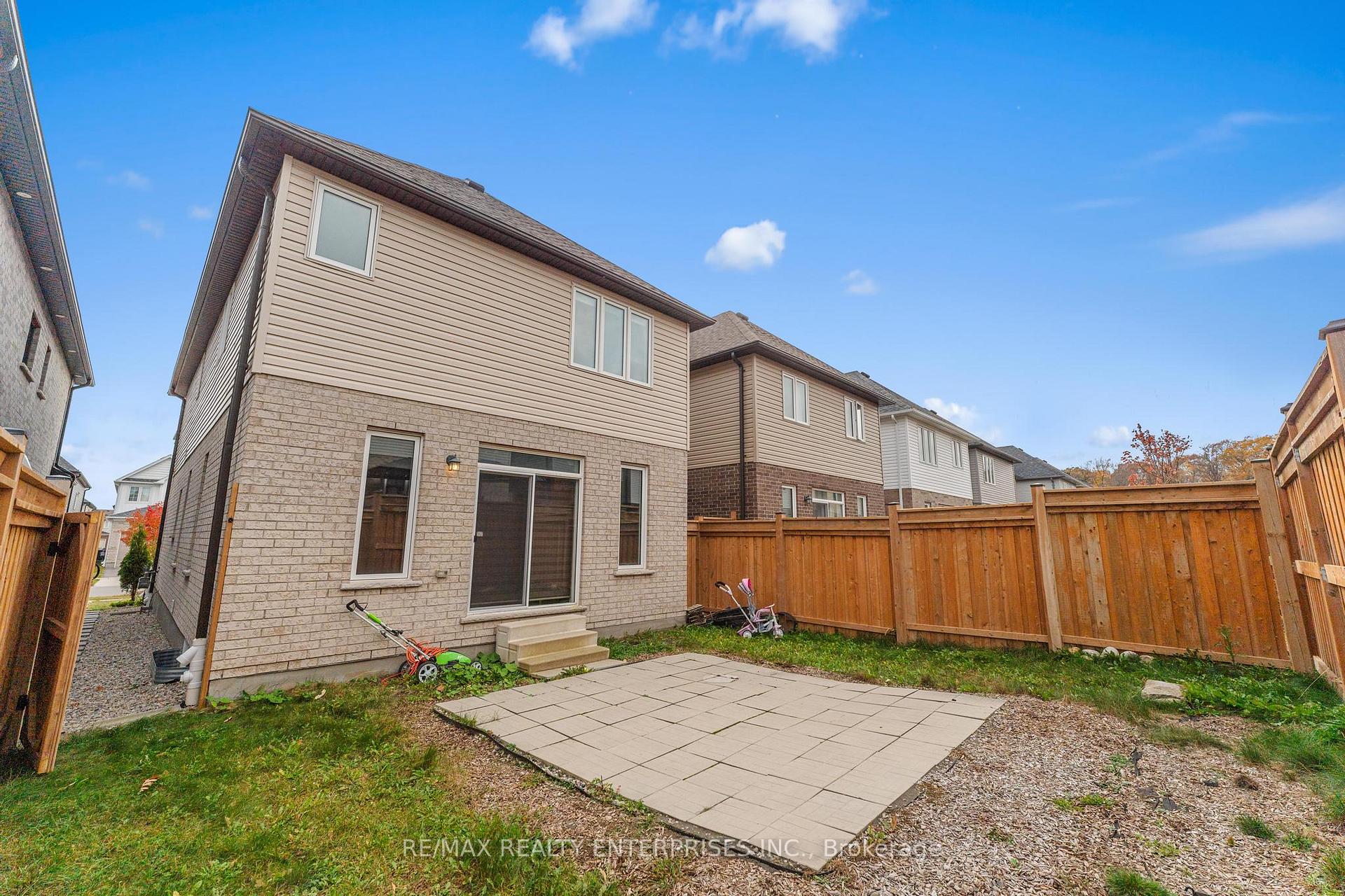 Photo 29 of 214 Sedgewood Street, Kitchener — HOMEH