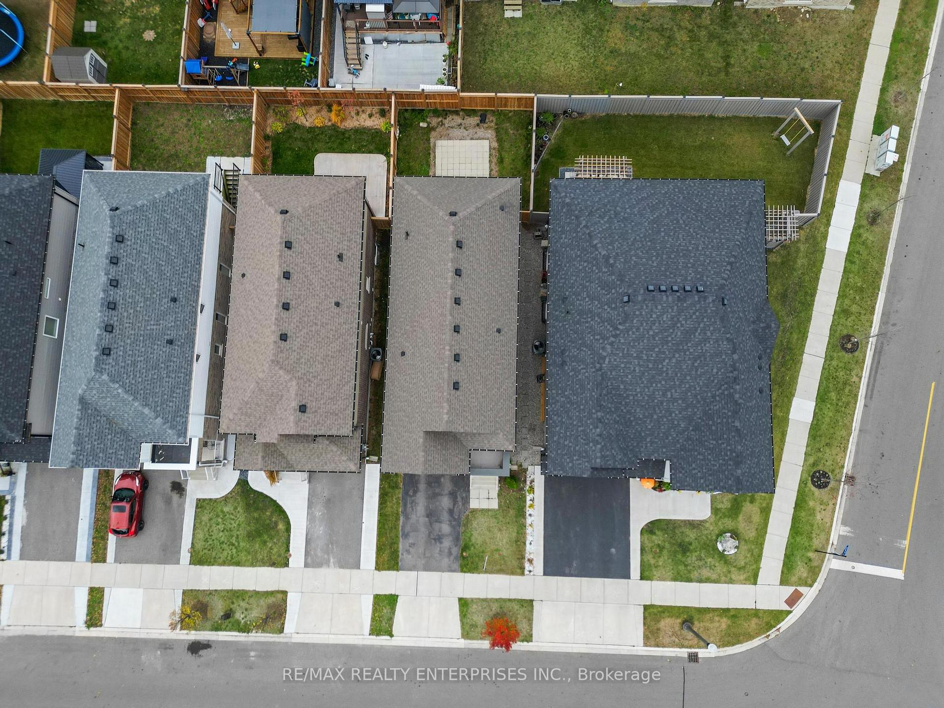 Photo 32 of 214 Sedgewood Street, Kitchener — HOMEH