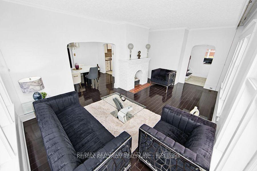 Photo 3 of 50 Aberdeen Street, Oshawa, O'Neill — HOMEH