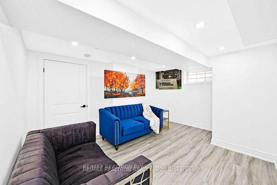 Photo 23 of 50 Aberdeen Street, Oshawa, O'Neill — HOMEH
