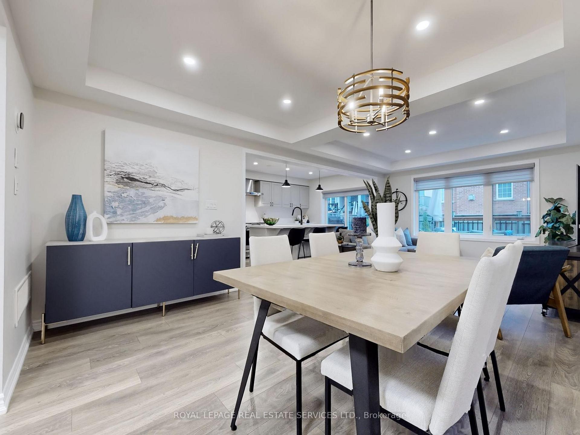 Photo 9 of 112 Hutt Crescent, Aurora, Rural Aurora — HOMEH