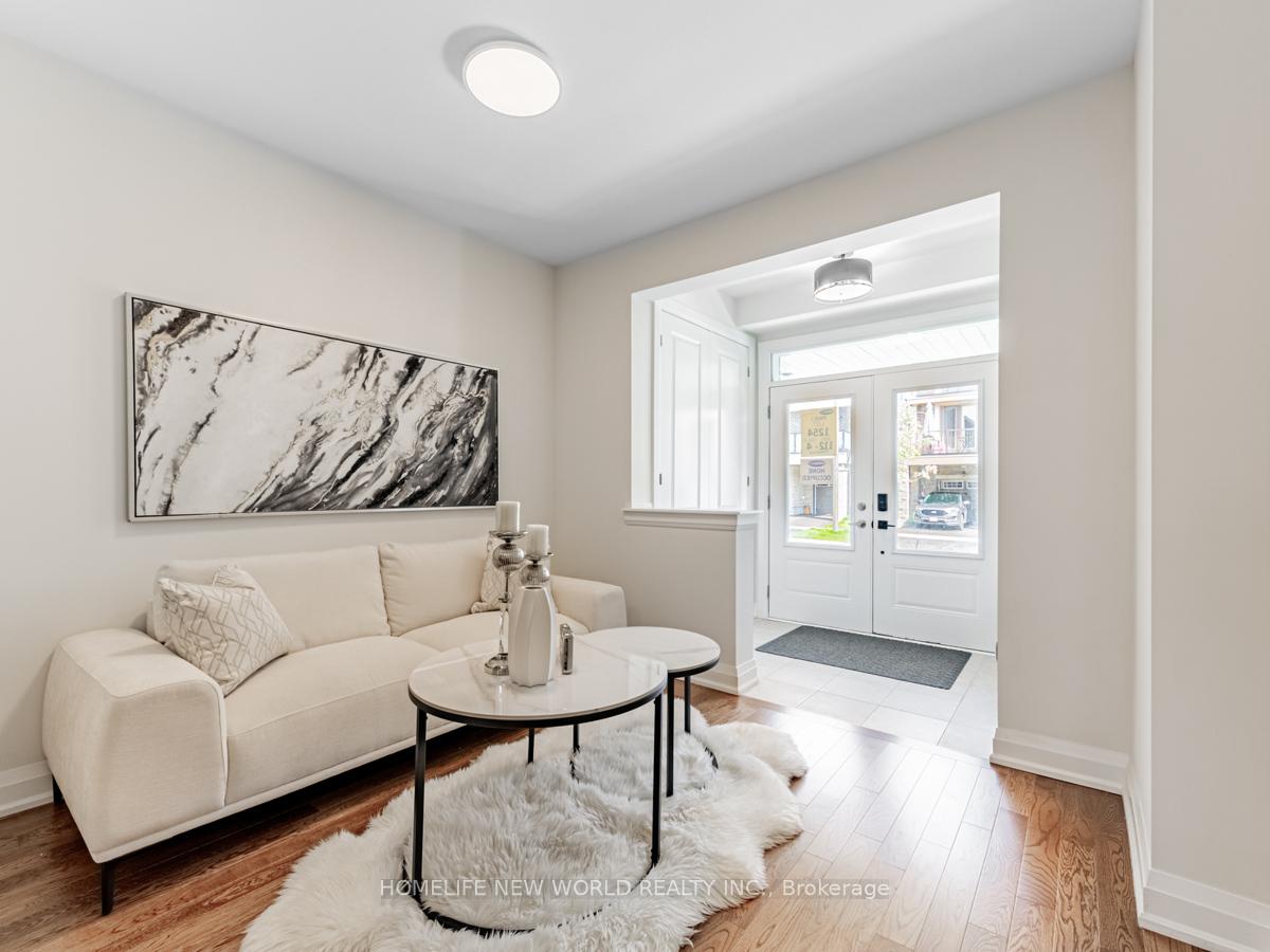 Photo 4 of 70 Therma Crescent, Markham, Victoria Square — HOMEH