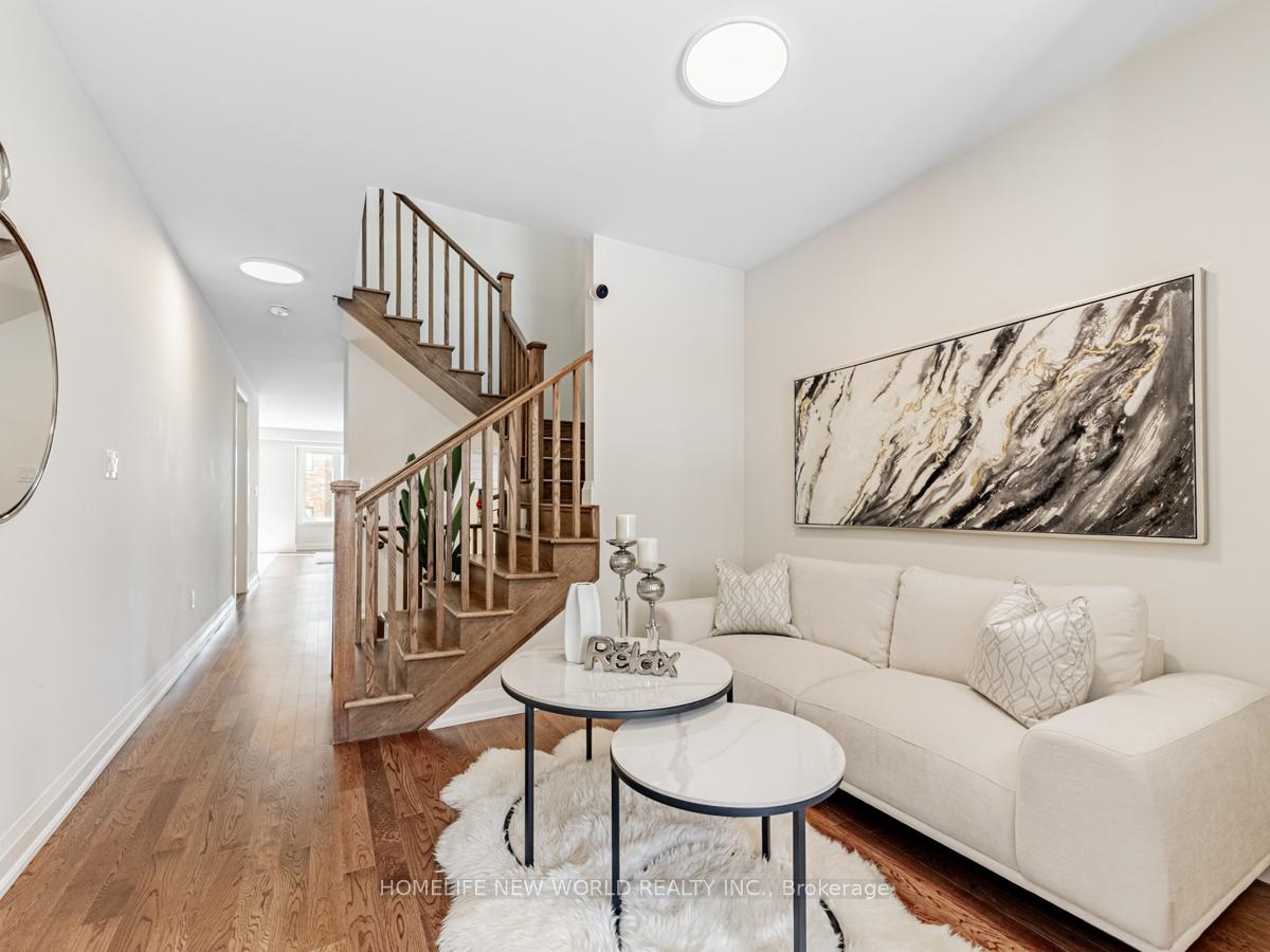 Photo 25 of 70 Therma Crescent, Markham, Victoria Square — HOMEH