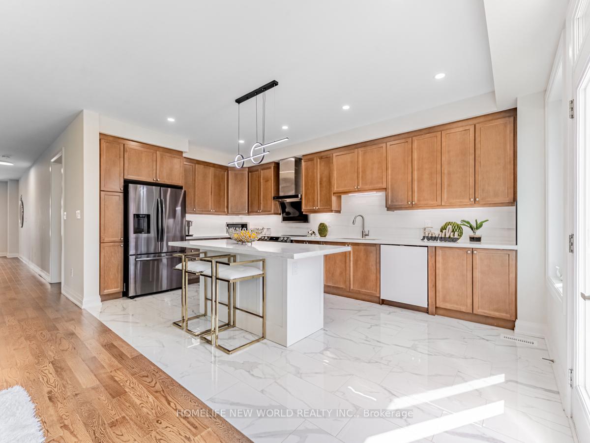 Photo 29 of 70 Therma Crescent, Markham, Victoria Square — HOMEH