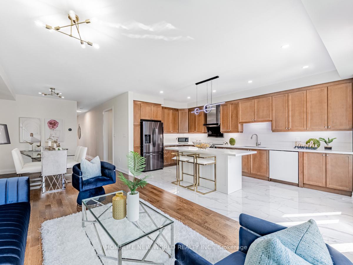 Photo 8 of 70 Therma Crescent, Markham, Victoria Square — HOMEH