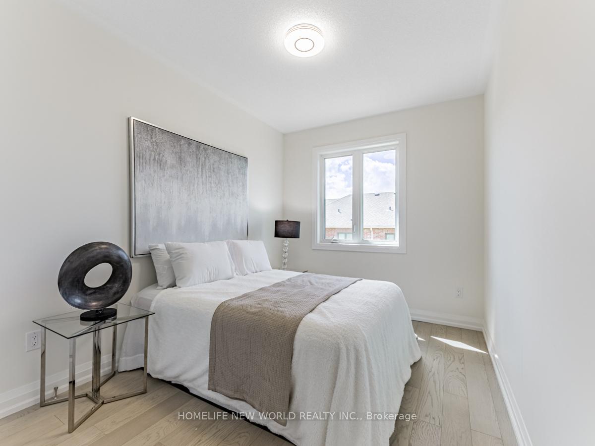 Photo 20 of 70 Therma Crescent, Markham, Victoria Square — HOMEH