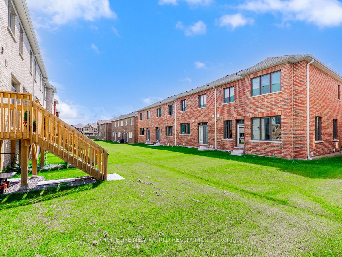 Photo 23 of 70 Therma Crescent, Markham, Victoria Square — HOMEH
