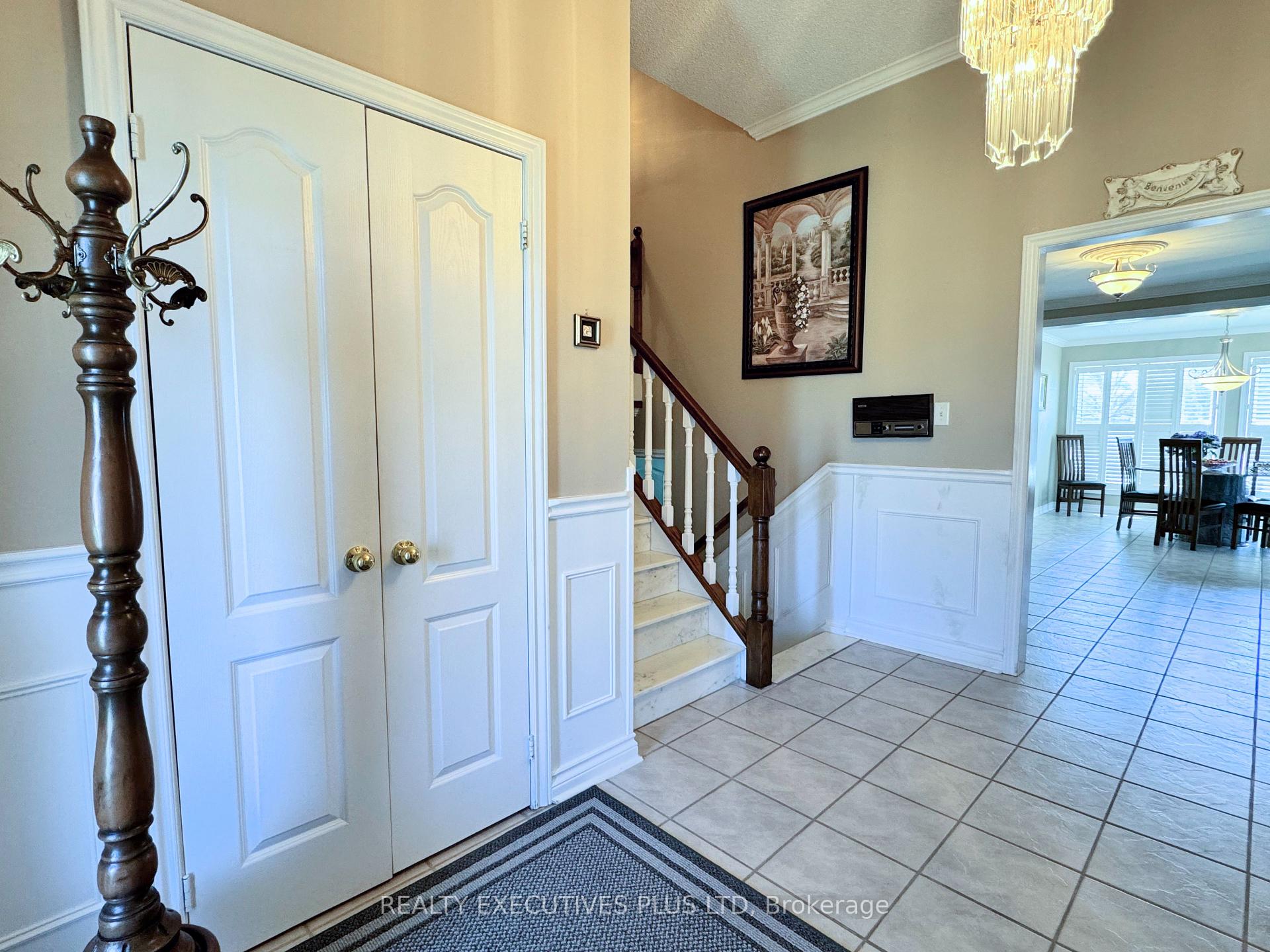 Photo 44 of 6 Mcleod Court, Caledon, Caledon East — HOMEH