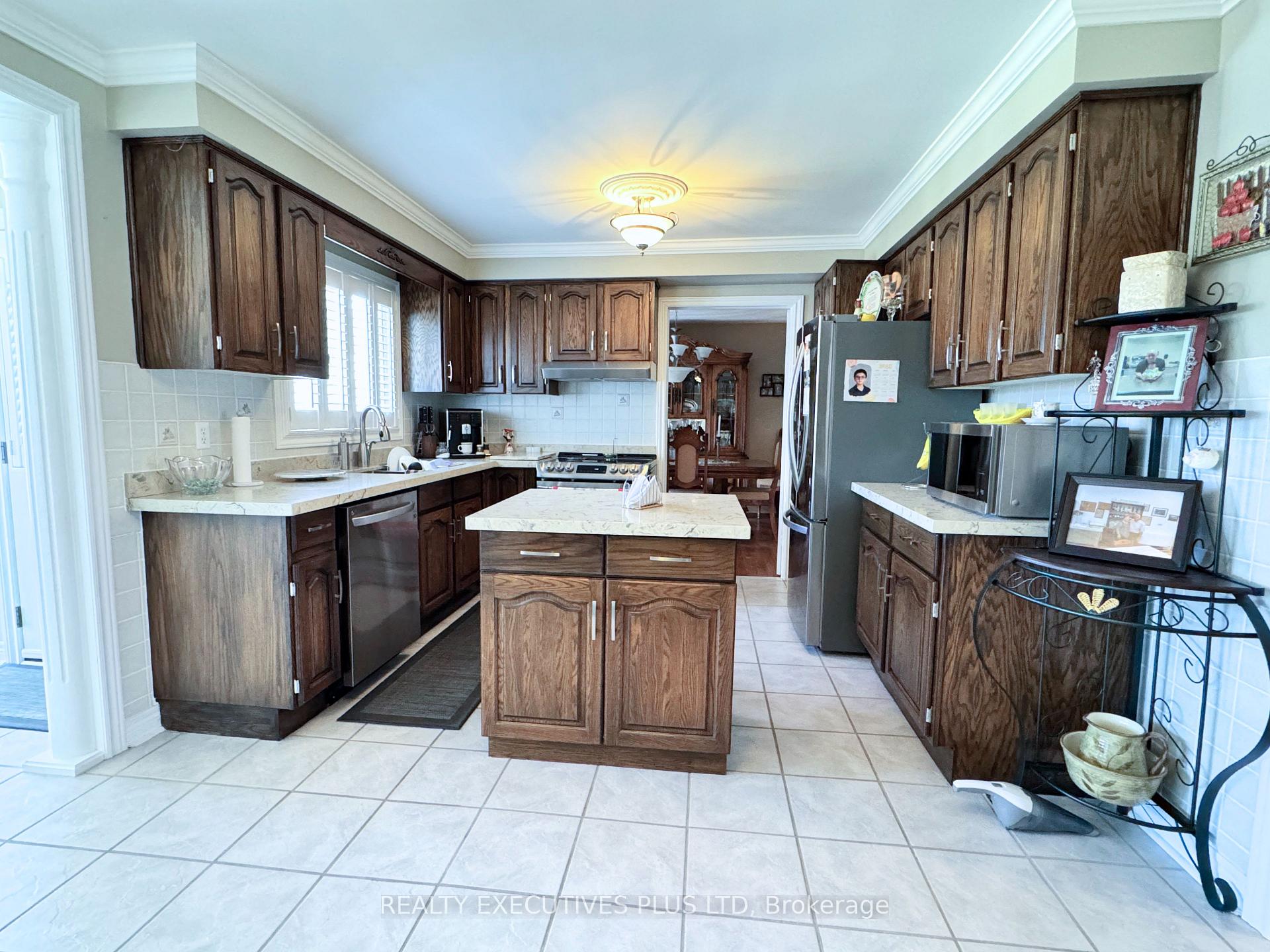 Photo 14 of 6 Mcleod Court, Caledon, Caledon East — HOMEH