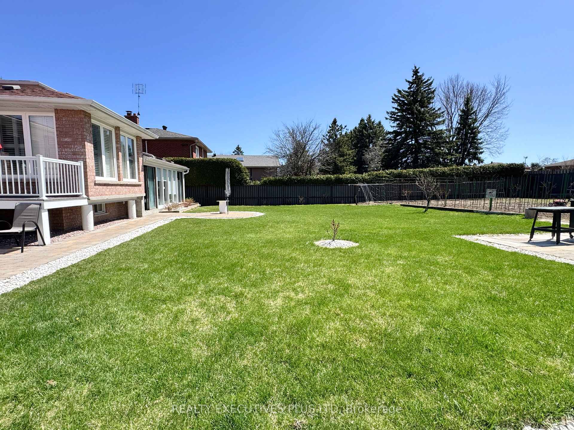 Photo 42 of 6 Mcleod Court, Caledon, Caledon East — HOMEH