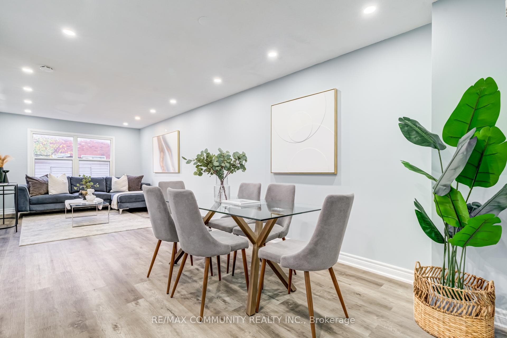 Photo 15 of 37 Irenemount Crescent, Markham, Middlefield — HOMEH