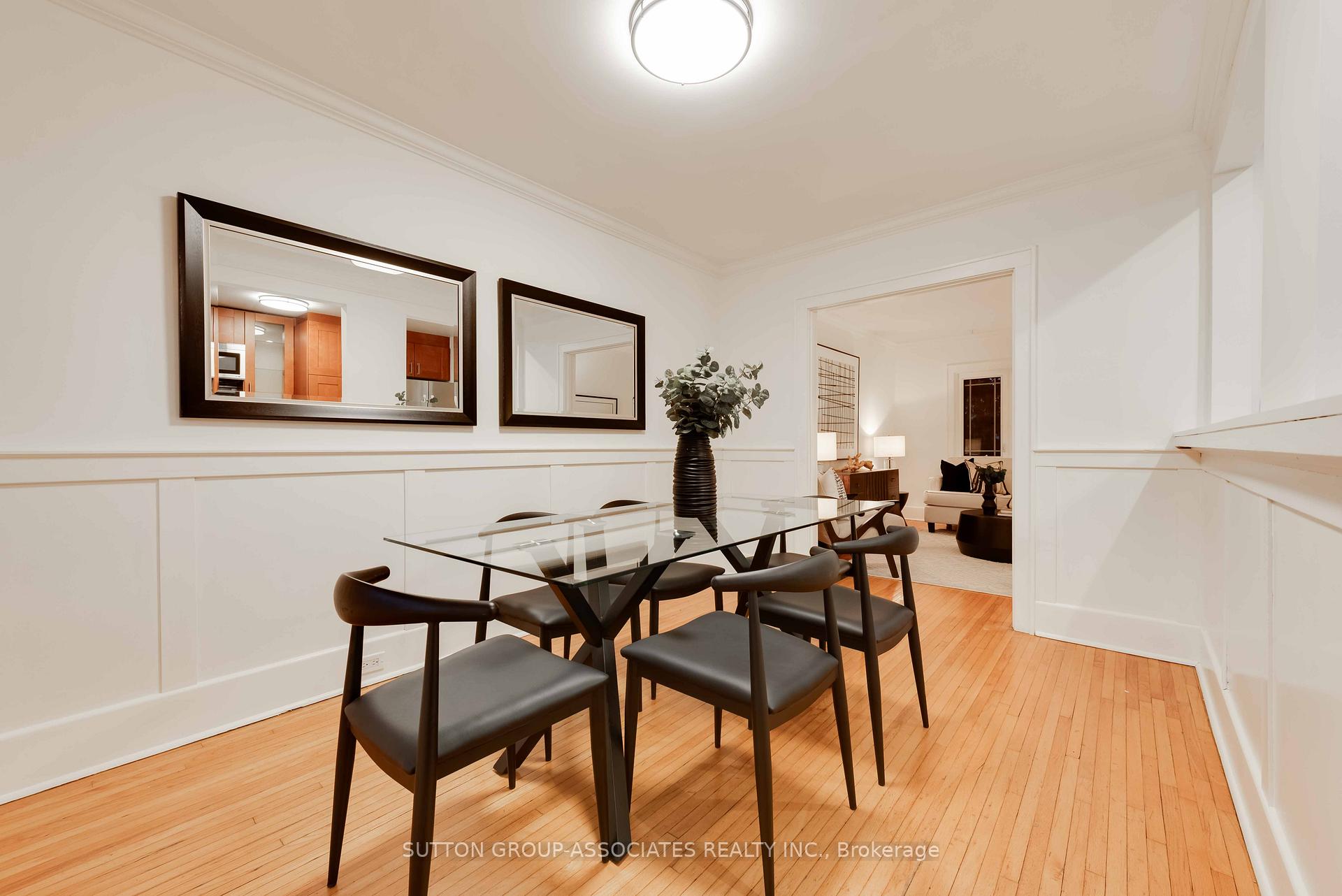 Photo 18 of 82 Roseneath Gardens, Toronto, Oakwood Village — HOMEH
