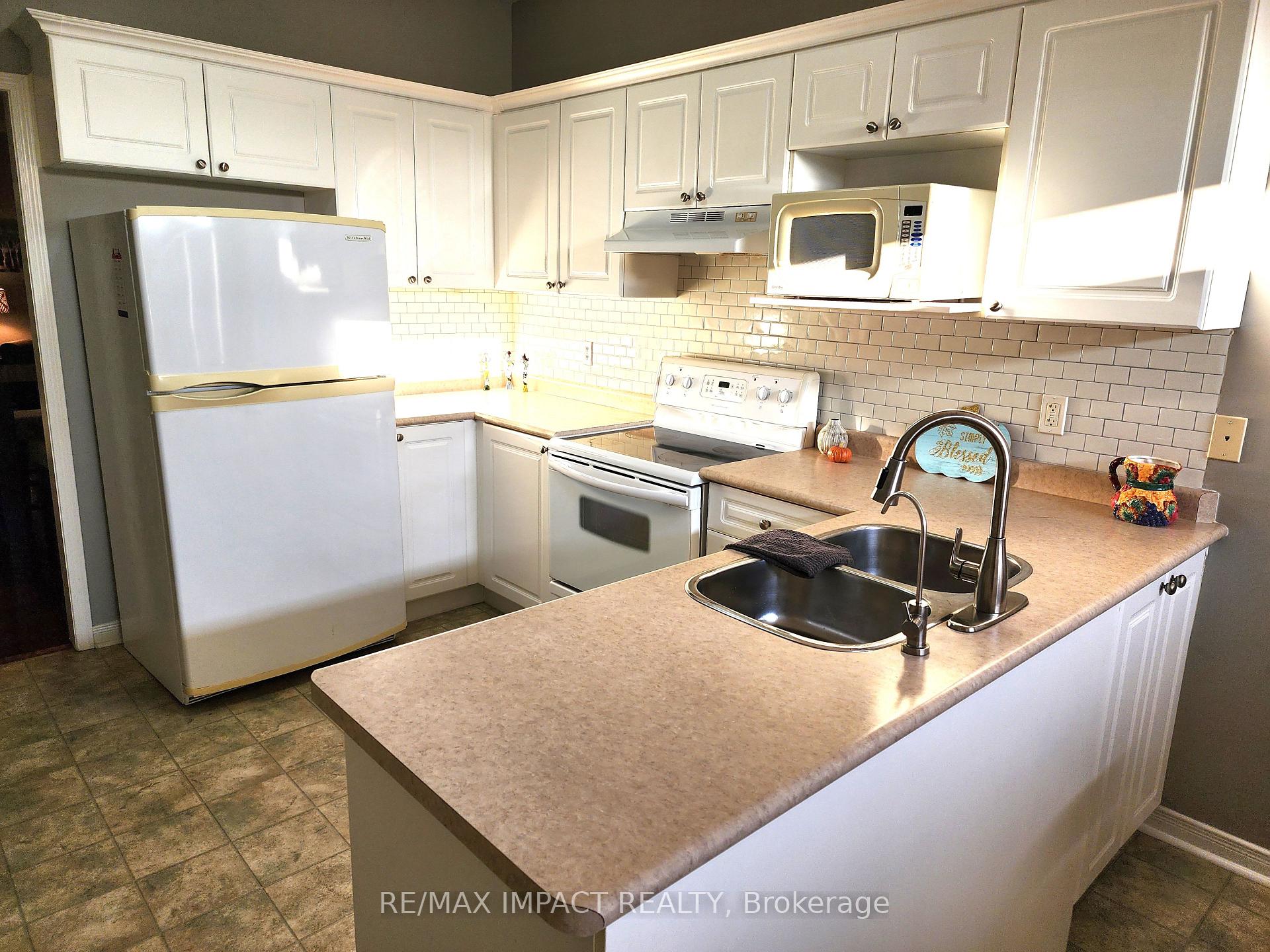 Photo 11 of 602 Aldershot Drive, Oshawa, Eastdale — HOMEH