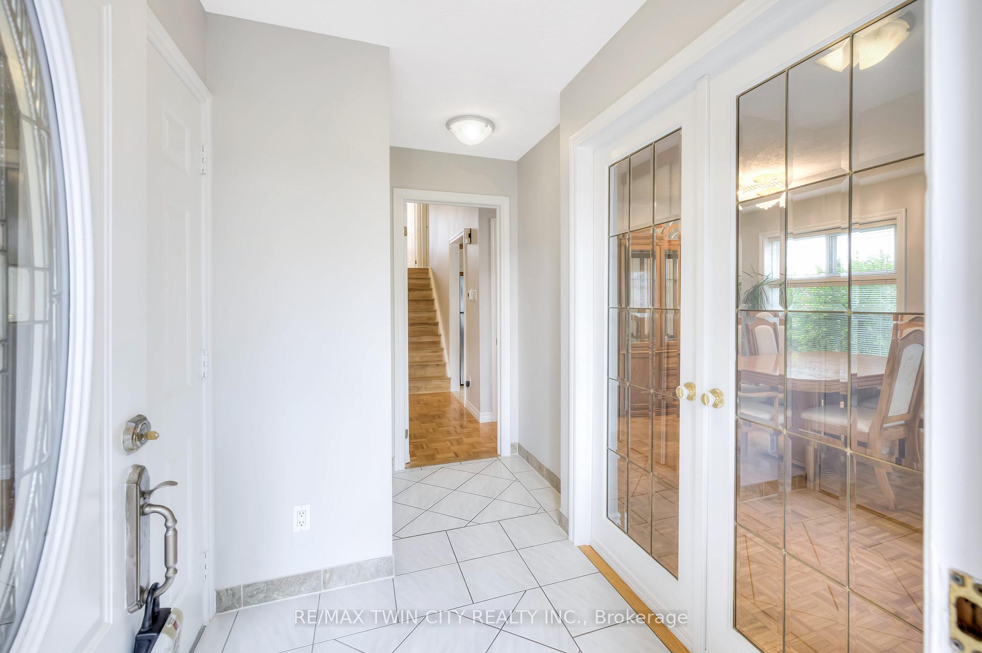 Photo 5 of 78 Misty Street, Kitchener — HOMEH