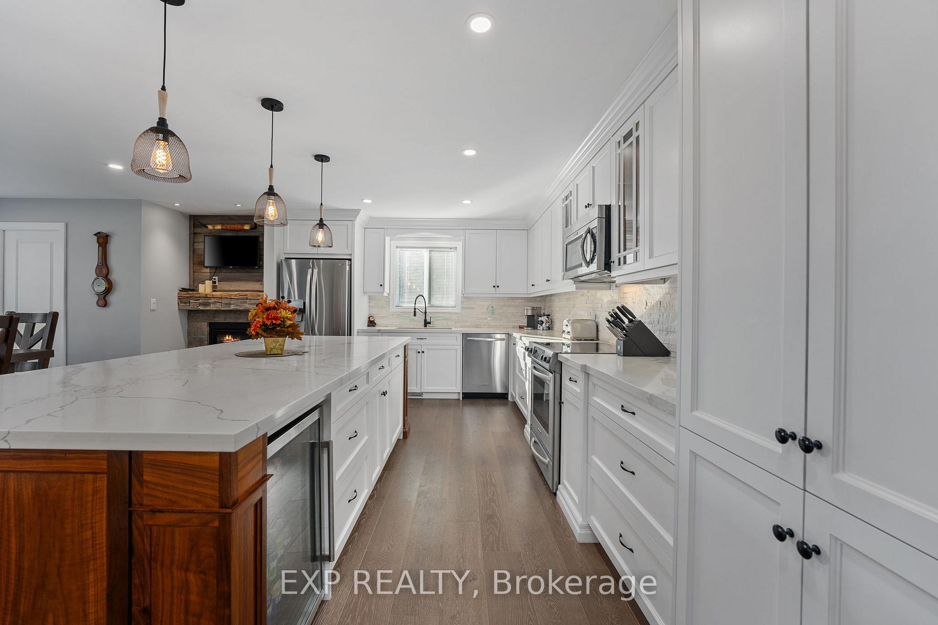 Photo 2 of 36 Nancy Avenue, Brock, Beaverton — HOMEH