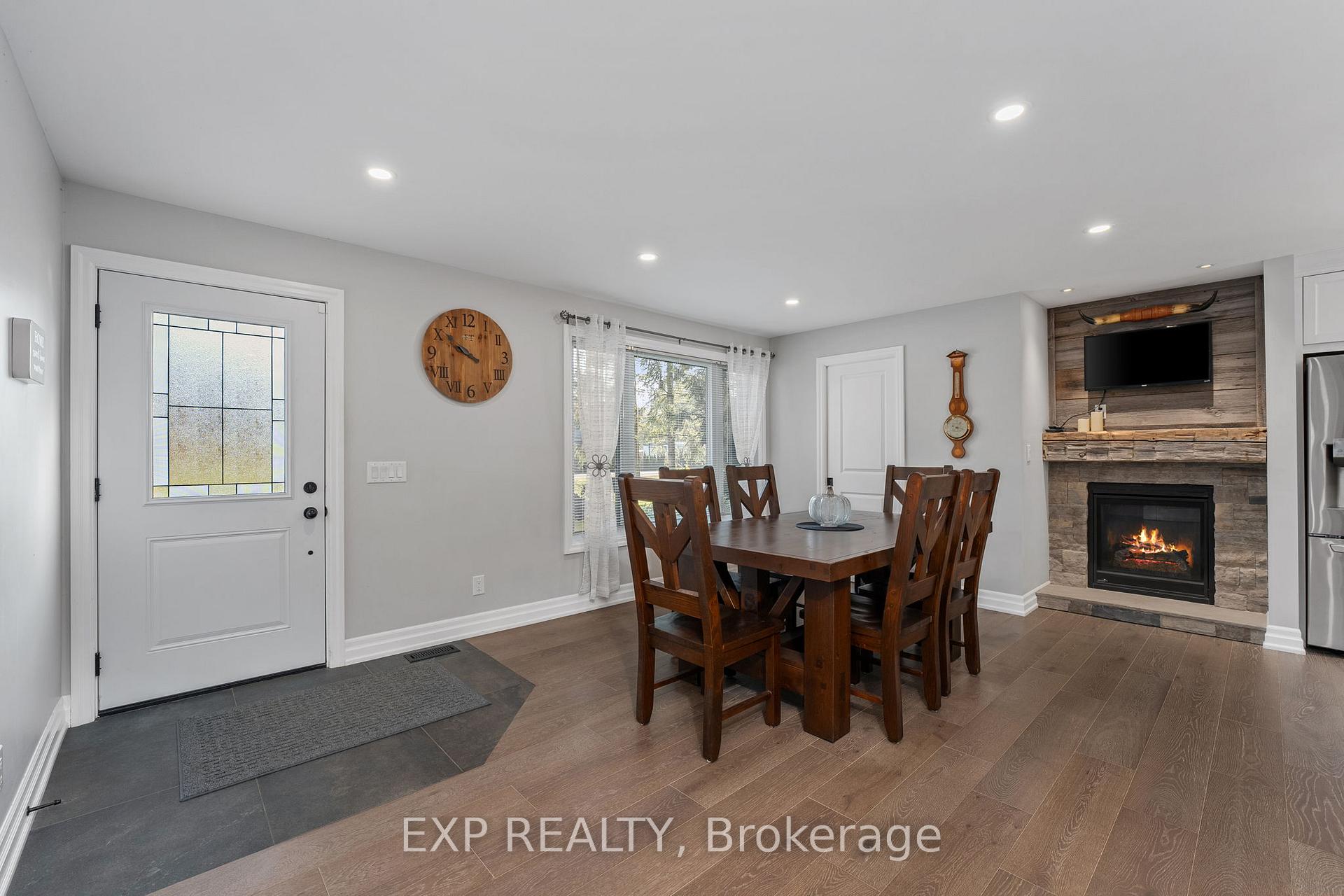 Photo 11 of 36 Nancy Avenue, Brock, Beaverton — HOMEH
