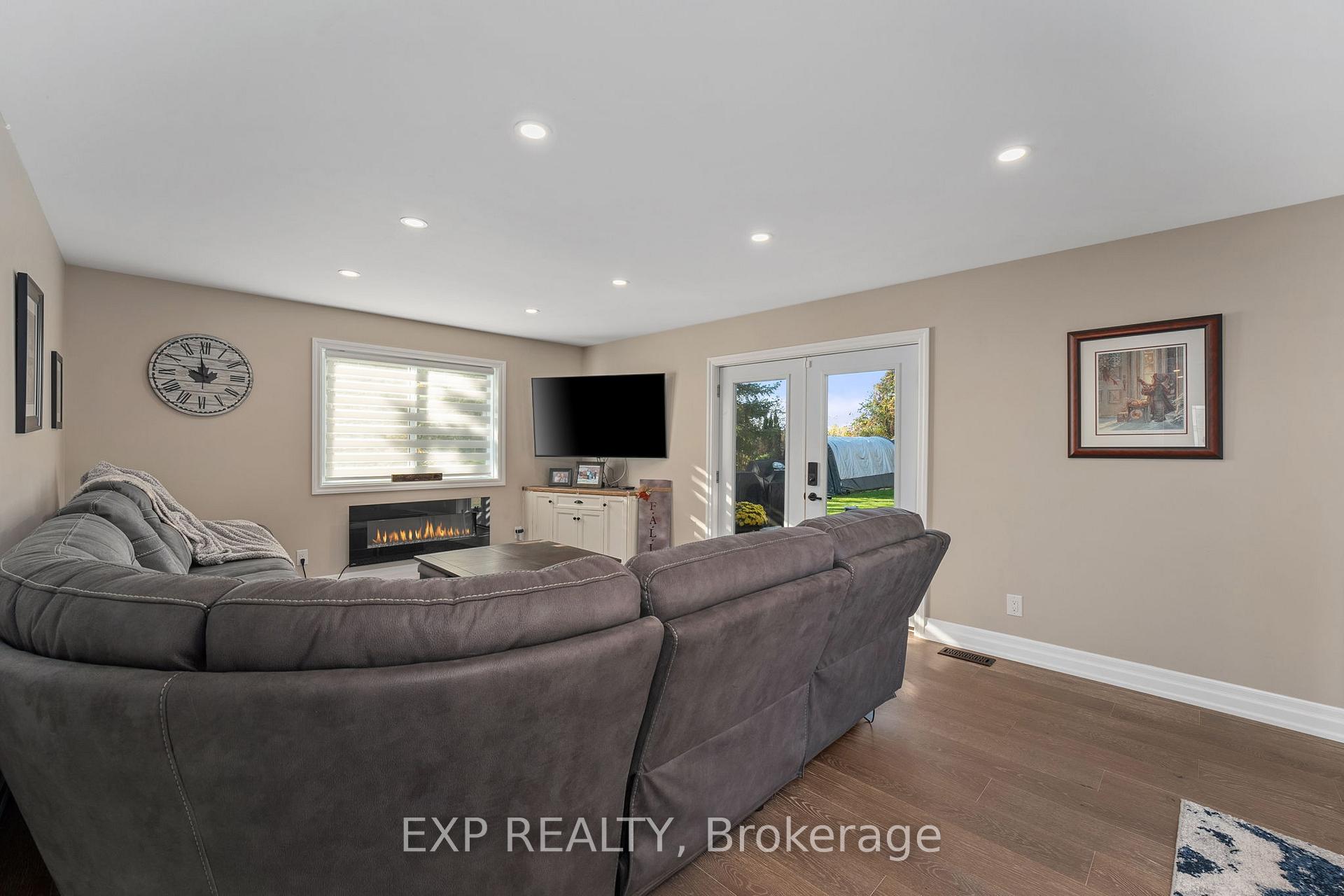 Photo 18 of 36 Nancy Avenue, Brock, Beaverton — HOMEH