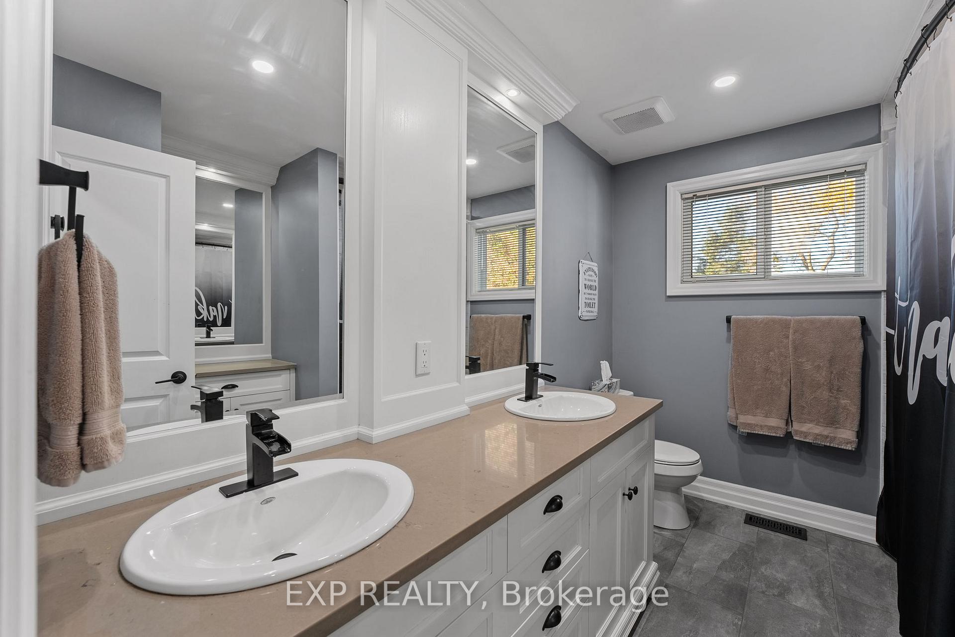 Photo 24 of 36 Nancy Avenue, Brock, Beaverton — HOMEH
