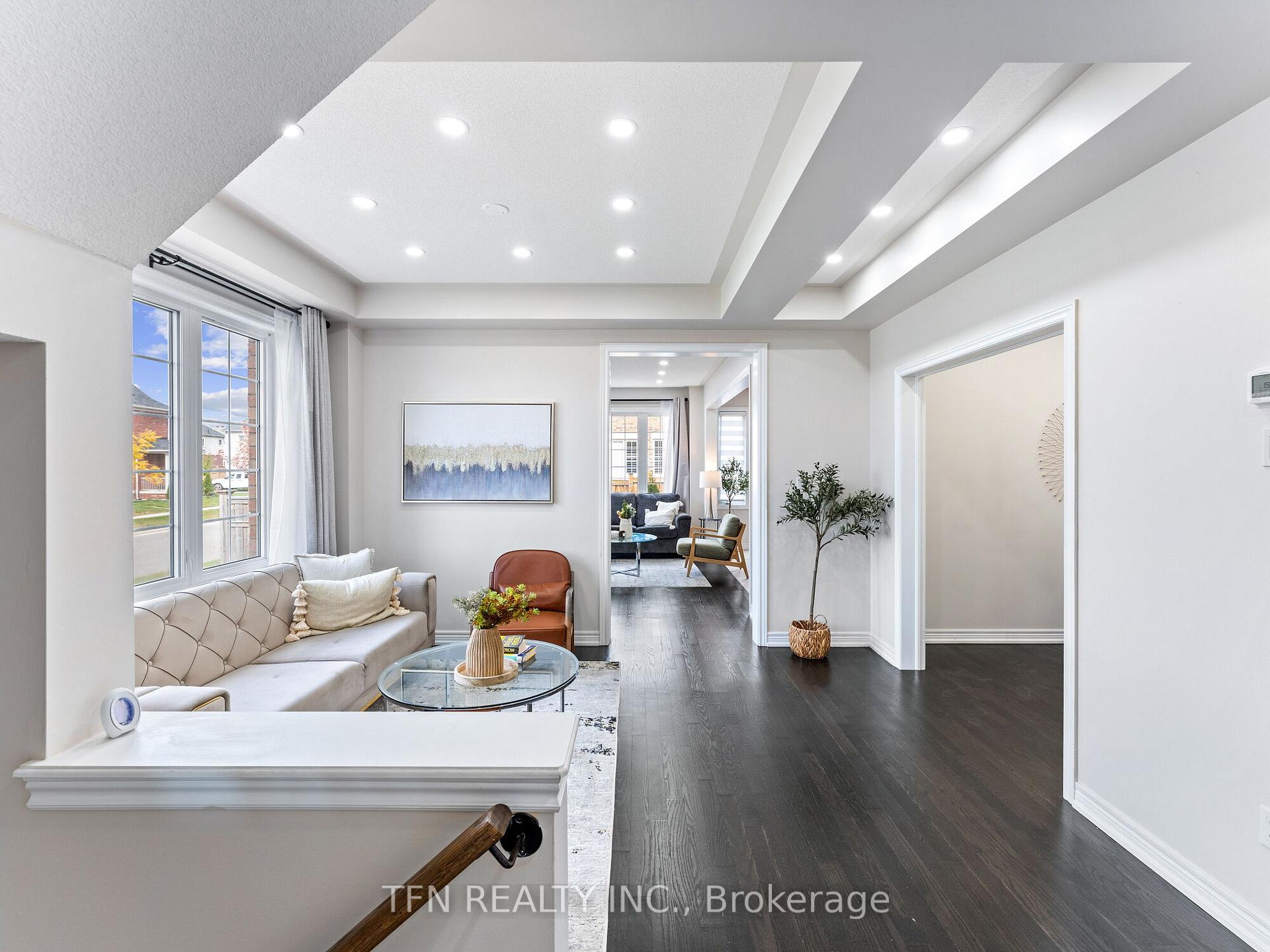 Photo 14 of 72 Fred Jackman Avenue, Clarington, Bowmanville — HOMEH