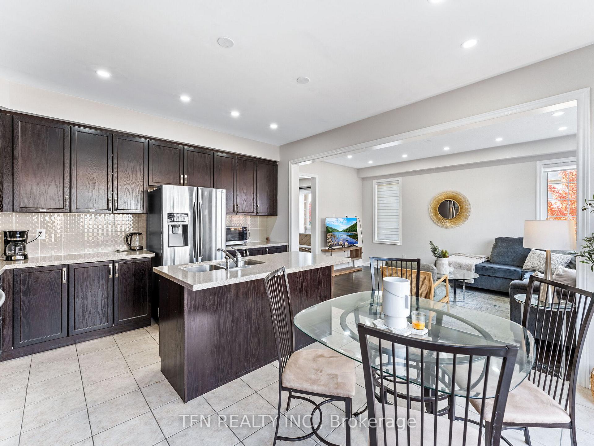 Photo 6 of 72 Fred Jackman Avenue, Clarington, Bowmanville — HOMEH