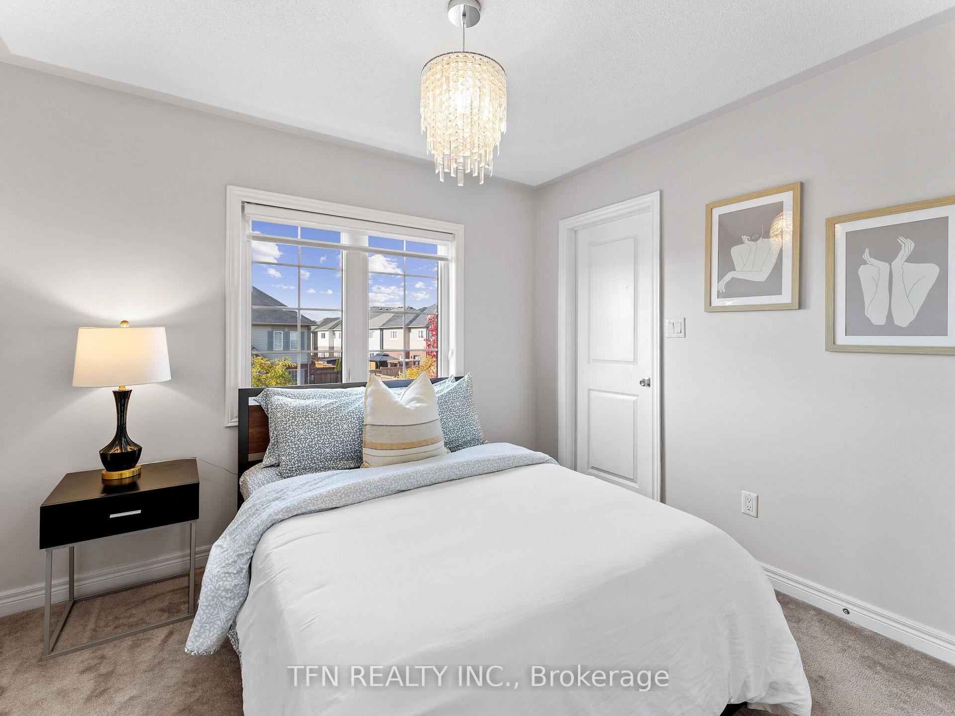 Photo 9 of 72 Fred Jackman Avenue, Clarington, Bowmanville — HOMEH