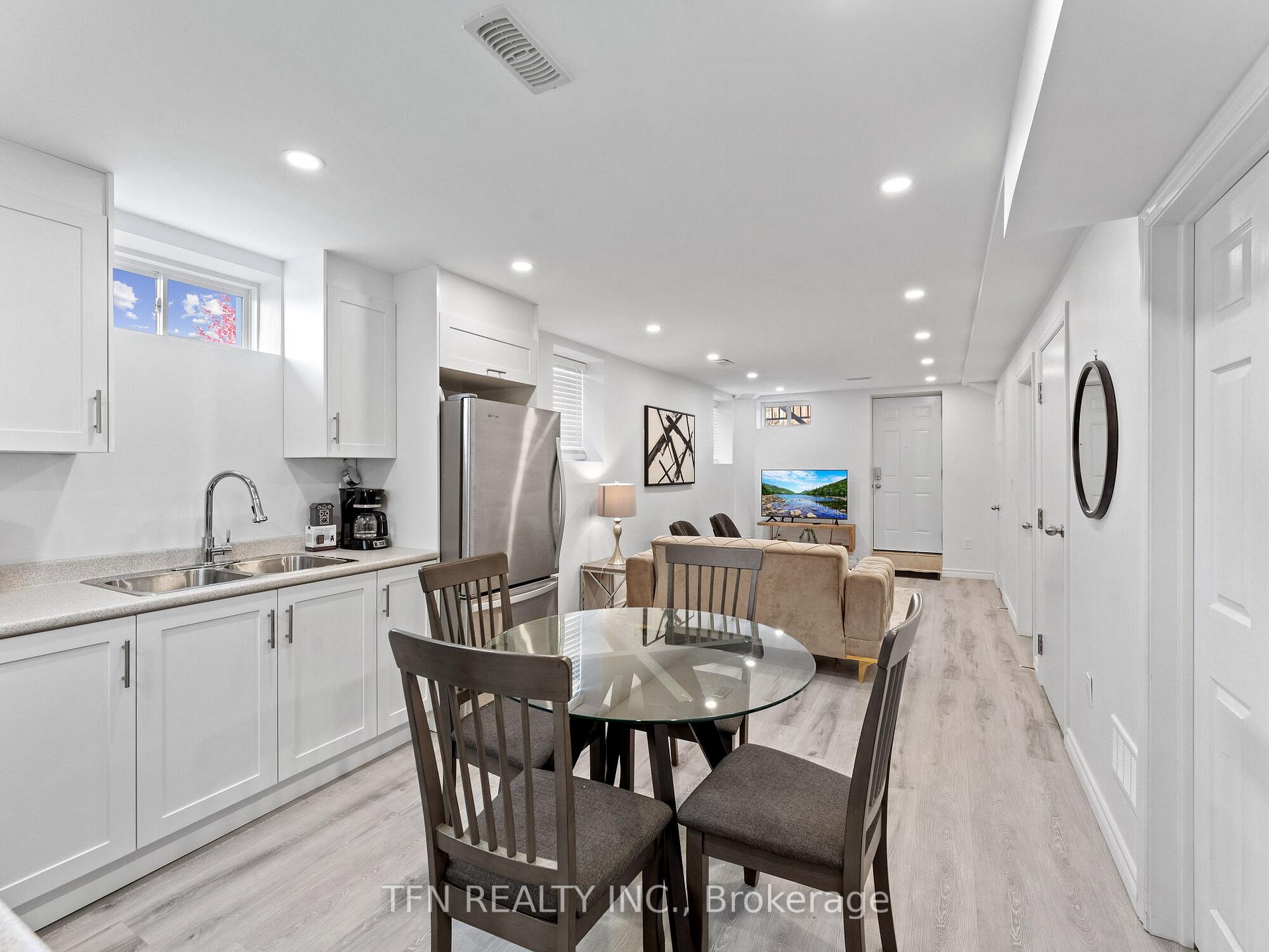 Photo 23 of 72 Fred Jackman Avenue, Clarington, Bowmanville — HOMEH