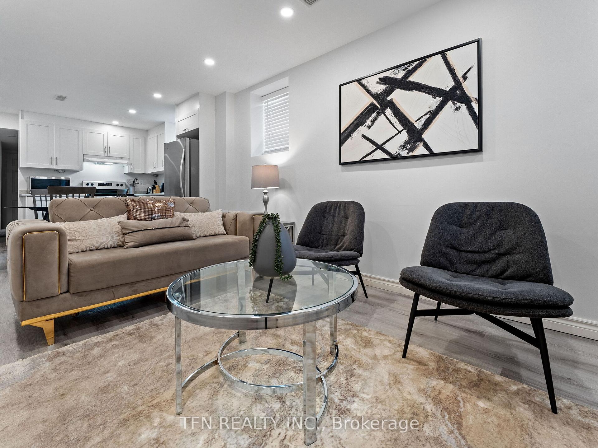 Photo 30 of 72 Fred Jackman Avenue, Clarington, Bowmanville — HOMEH