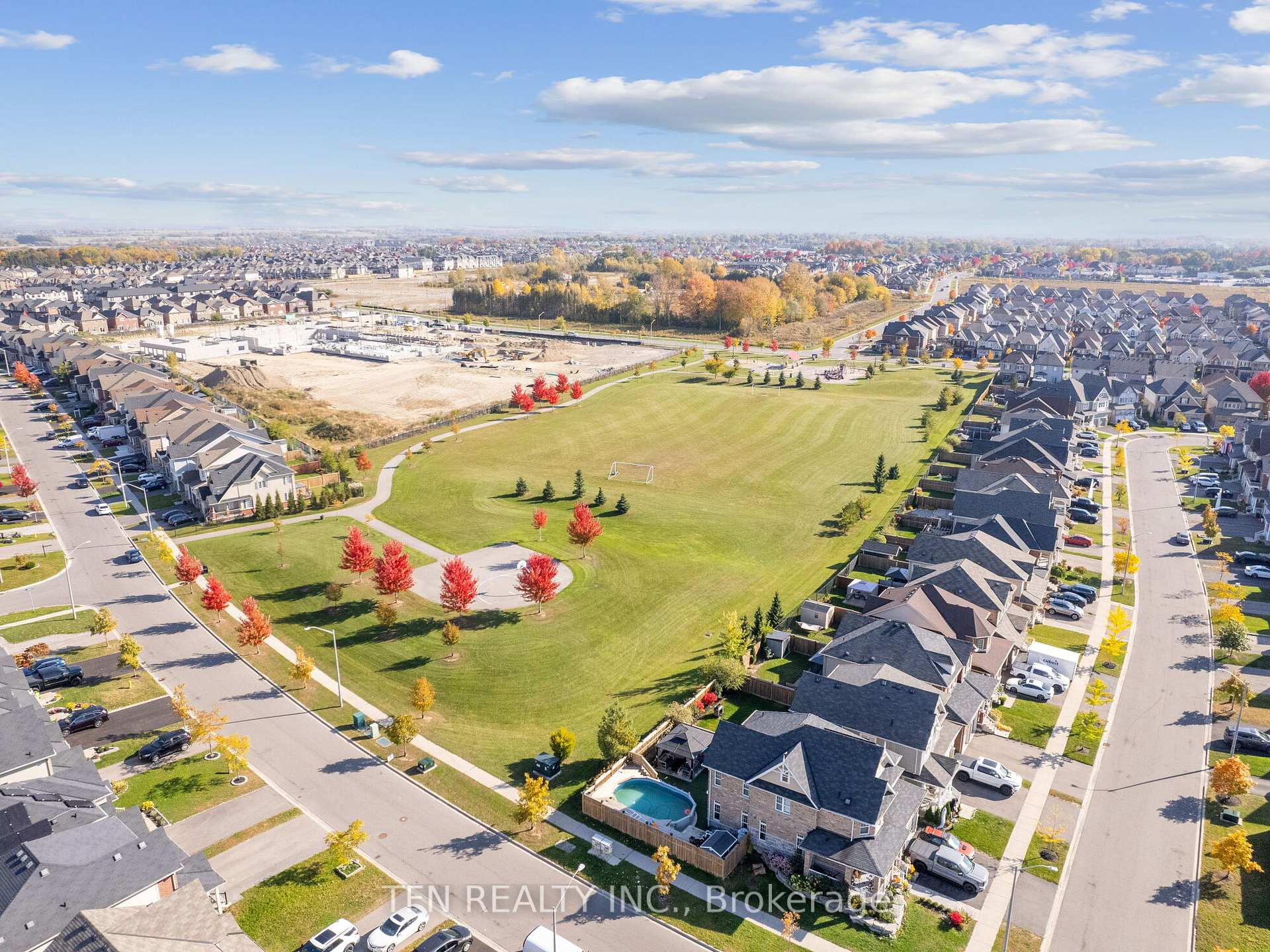 Photo 38 of 72 Fred Jackman Avenue, Clarington, Bowmanville — HOMEH