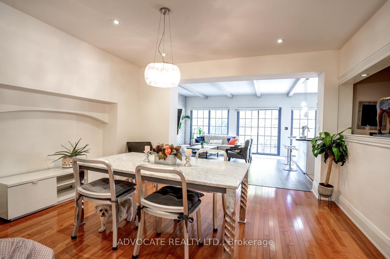 Photo 32 of 302 Richview Avenue, Toronto, Forest Hill South — HOMEH