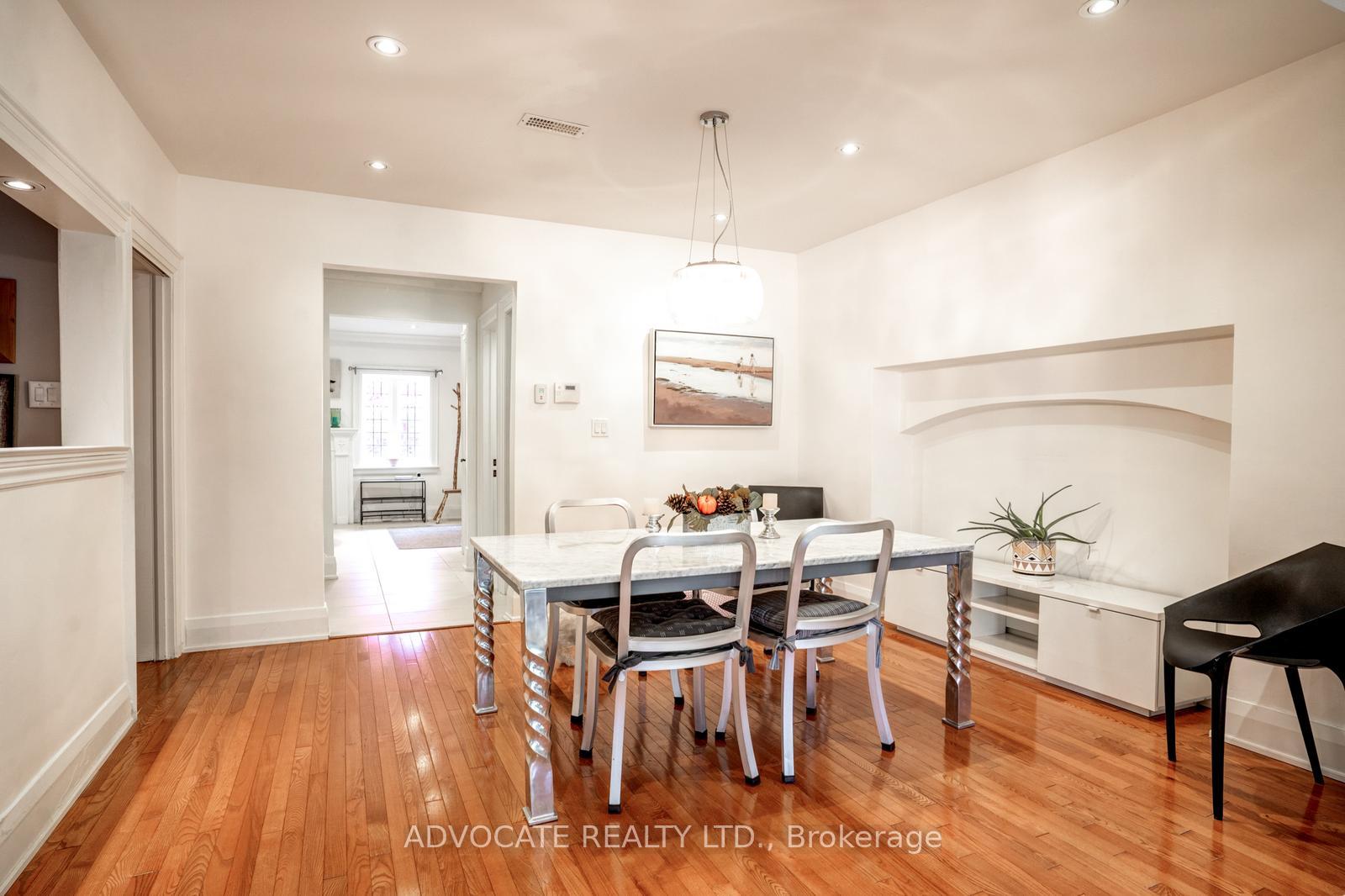 Photo 4 of 302 Richview Avenue, Toronto, Forest Hill South — HOMEH