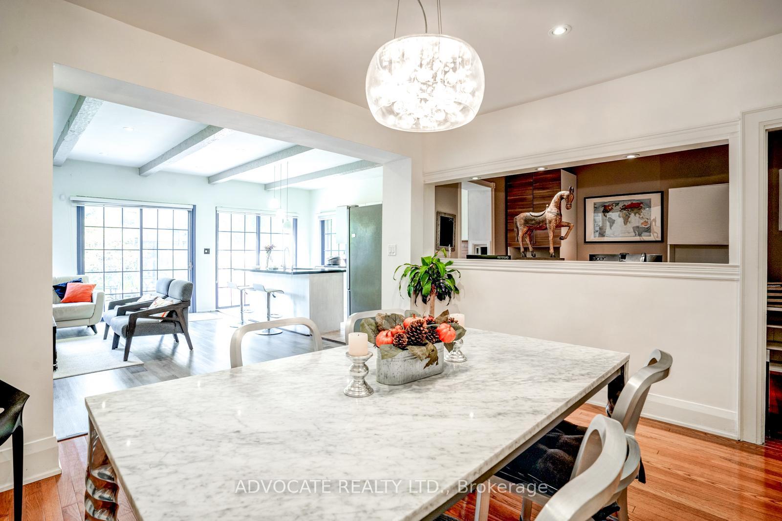 Photo 5 of 302 Richview Avenue, Toronto, Forest Hill South — HOMEH