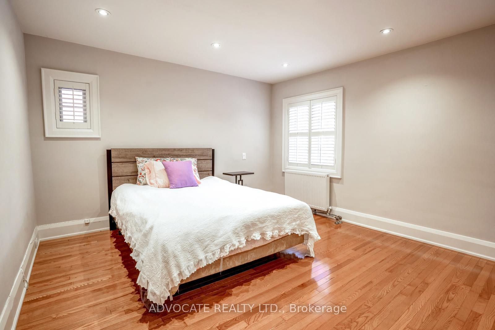 Photo 18 of 302 Richview Avenue, Toronto, Forest Hill South — HOMEH