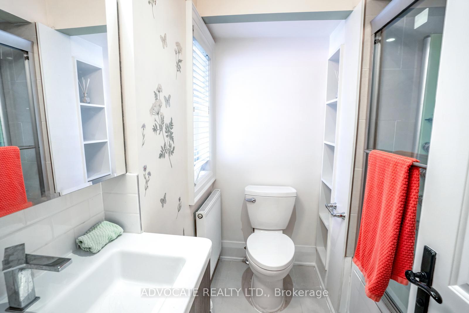 Photo 17 of 302 Richview Avenue, Toronto, Forest Hill South — HOMEH