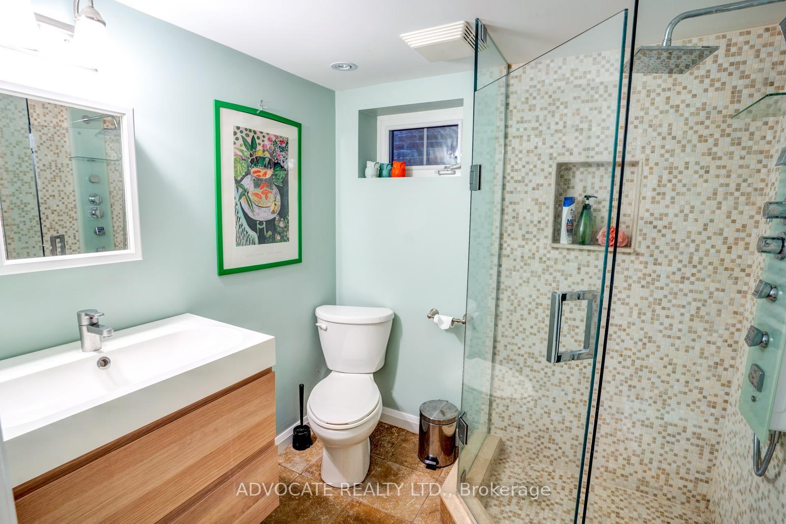 Photo 25 of 302 Richview Avenue, Toronto, Forest Hill South — HOMEH