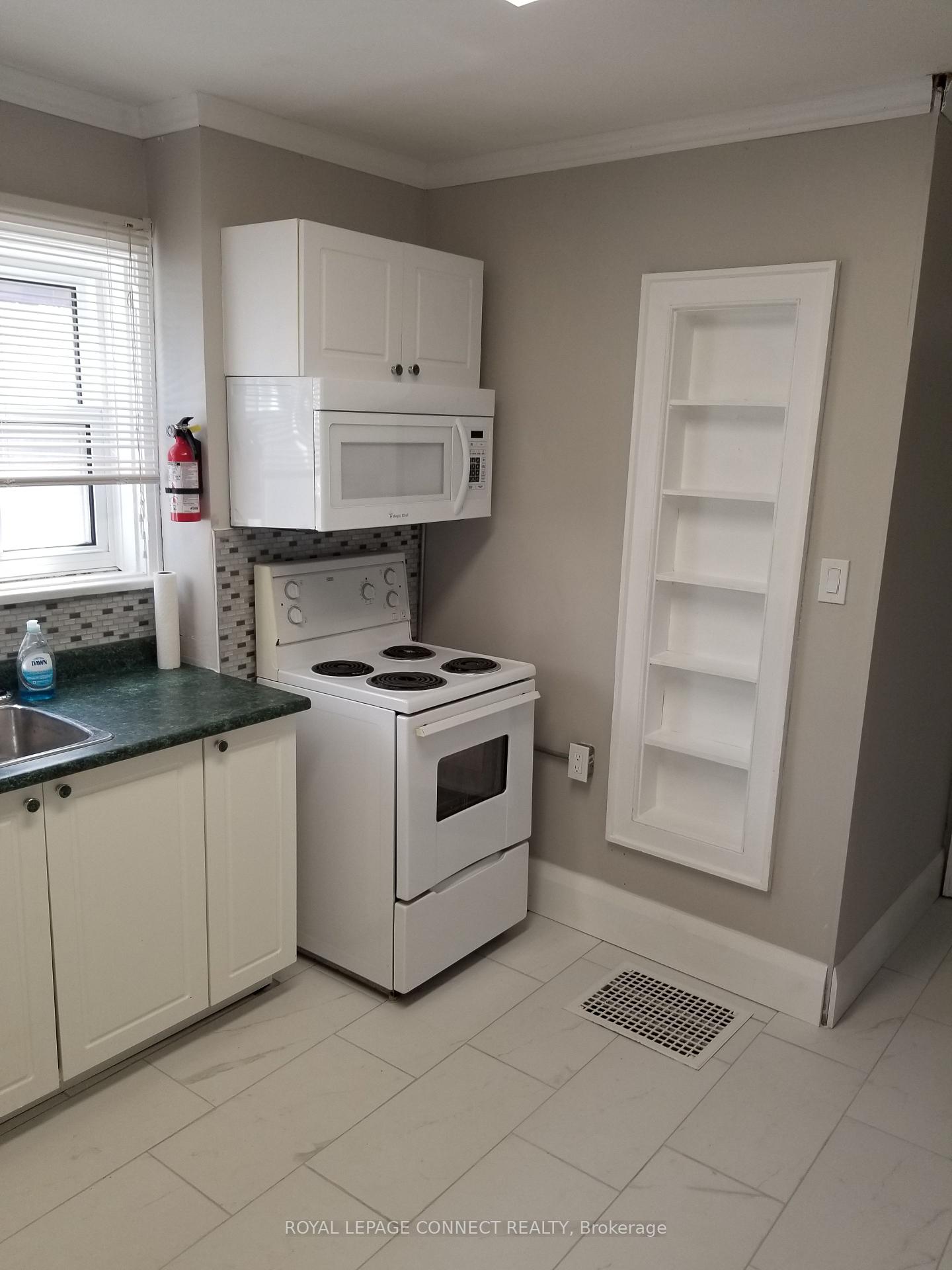 Photo 4 of 156 Adelaide Avenue E, Oshawa, O'Neill — HOMEH