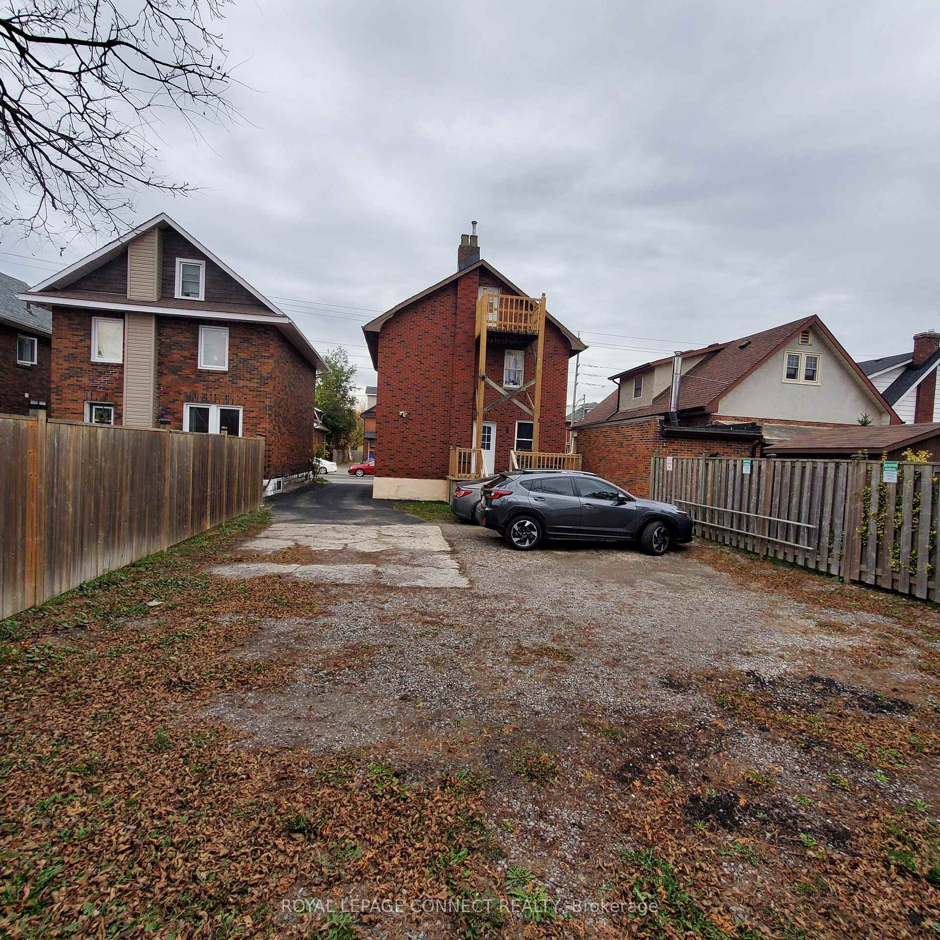 Photo 9 of 156 Adelaide Avenue E, Oshawa, O'Neill — HOMEH