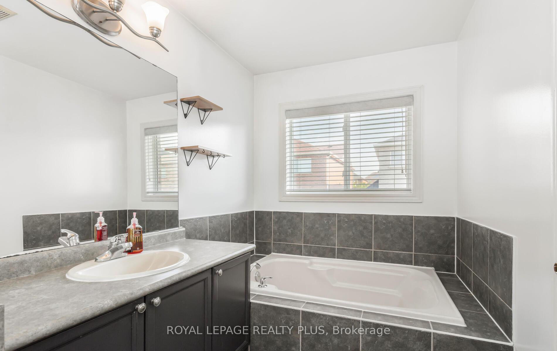 Photo 8 of 19 Osmond Appleton Road, Markham, Greensborough — HOMEH