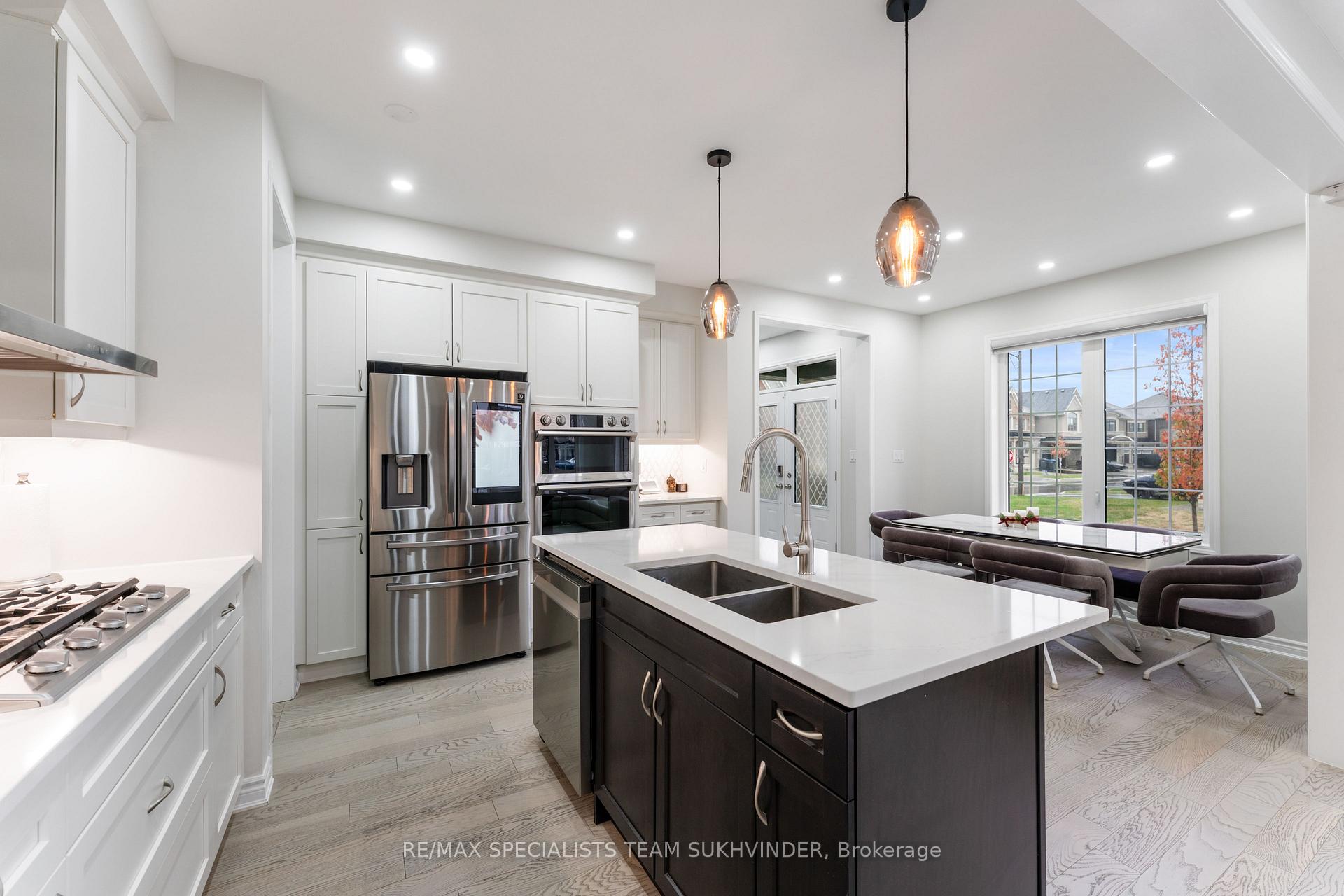 Photo 4 of 80 Eberly Woods Drive, Caledon, Rural Caledon — HOMEH