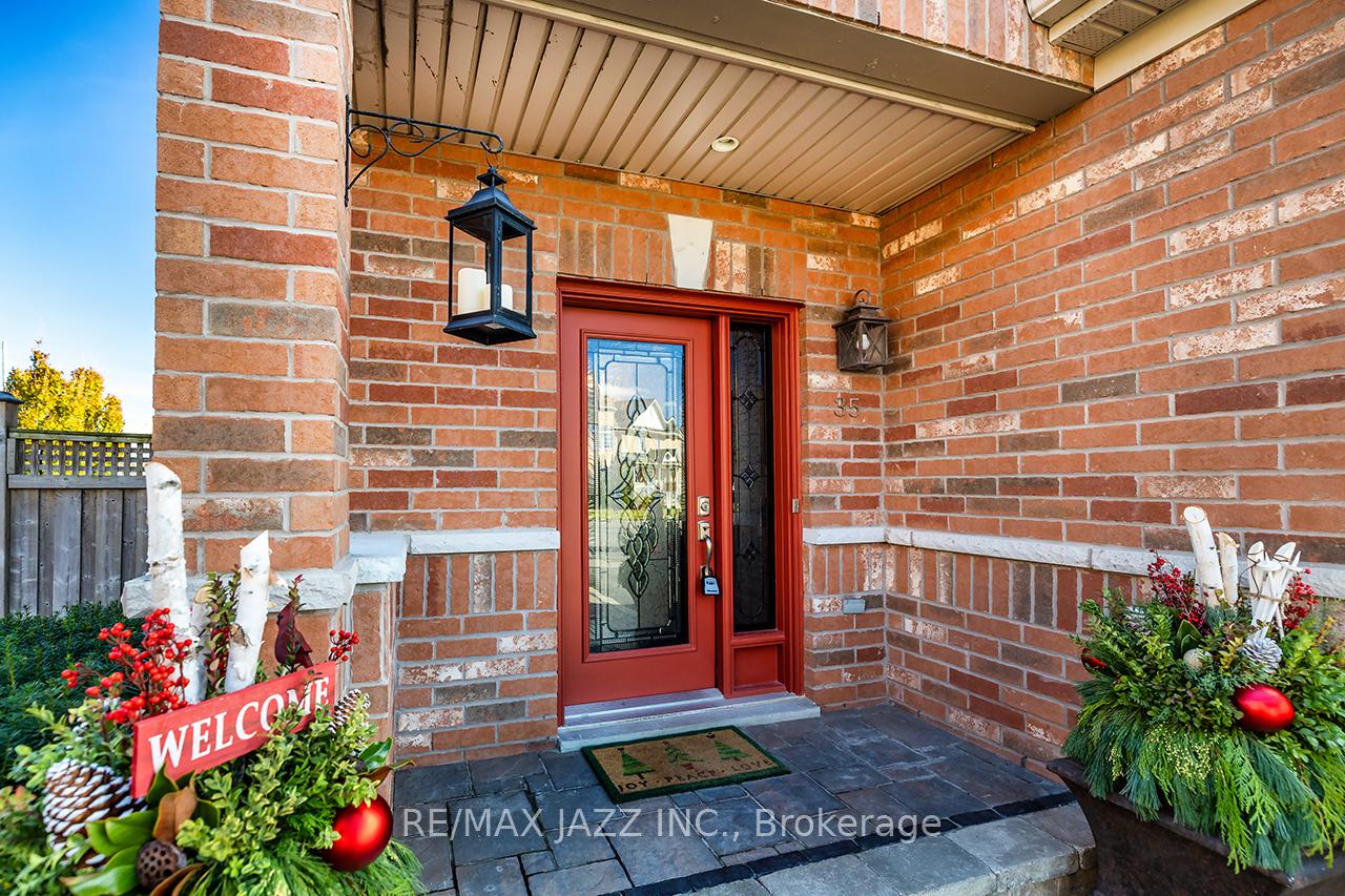 Photo 5 of 35 Summerside Avenue, Whitby, Taunton North — HOMEH