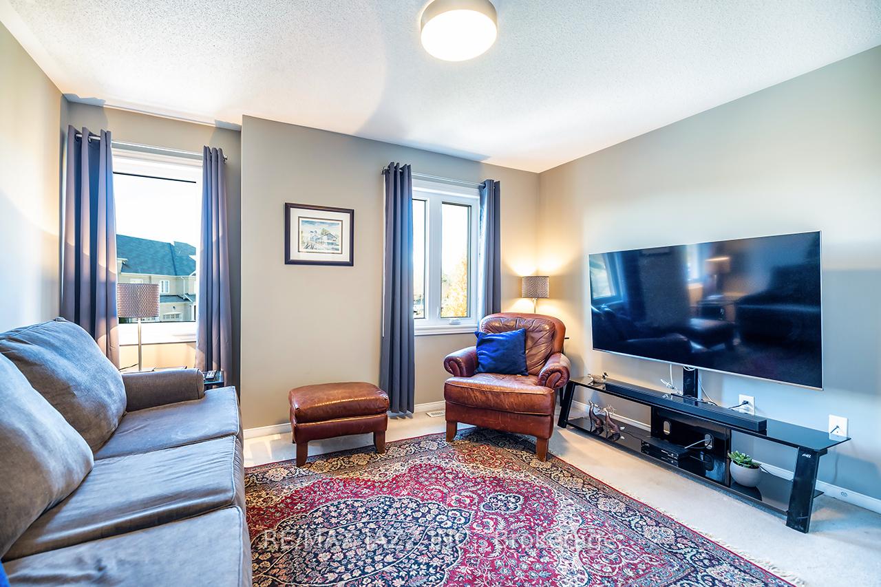 Photo 12 of 35 Summerside Avenue, Whitby, Taunton North — HOMEH