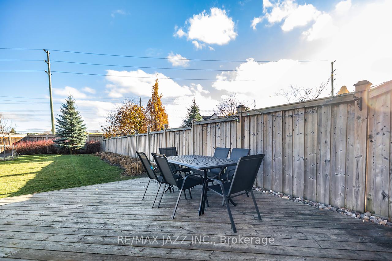 Photo 24 of 35 Summerside Avenue, Whitby, Taunton North — HOMEH