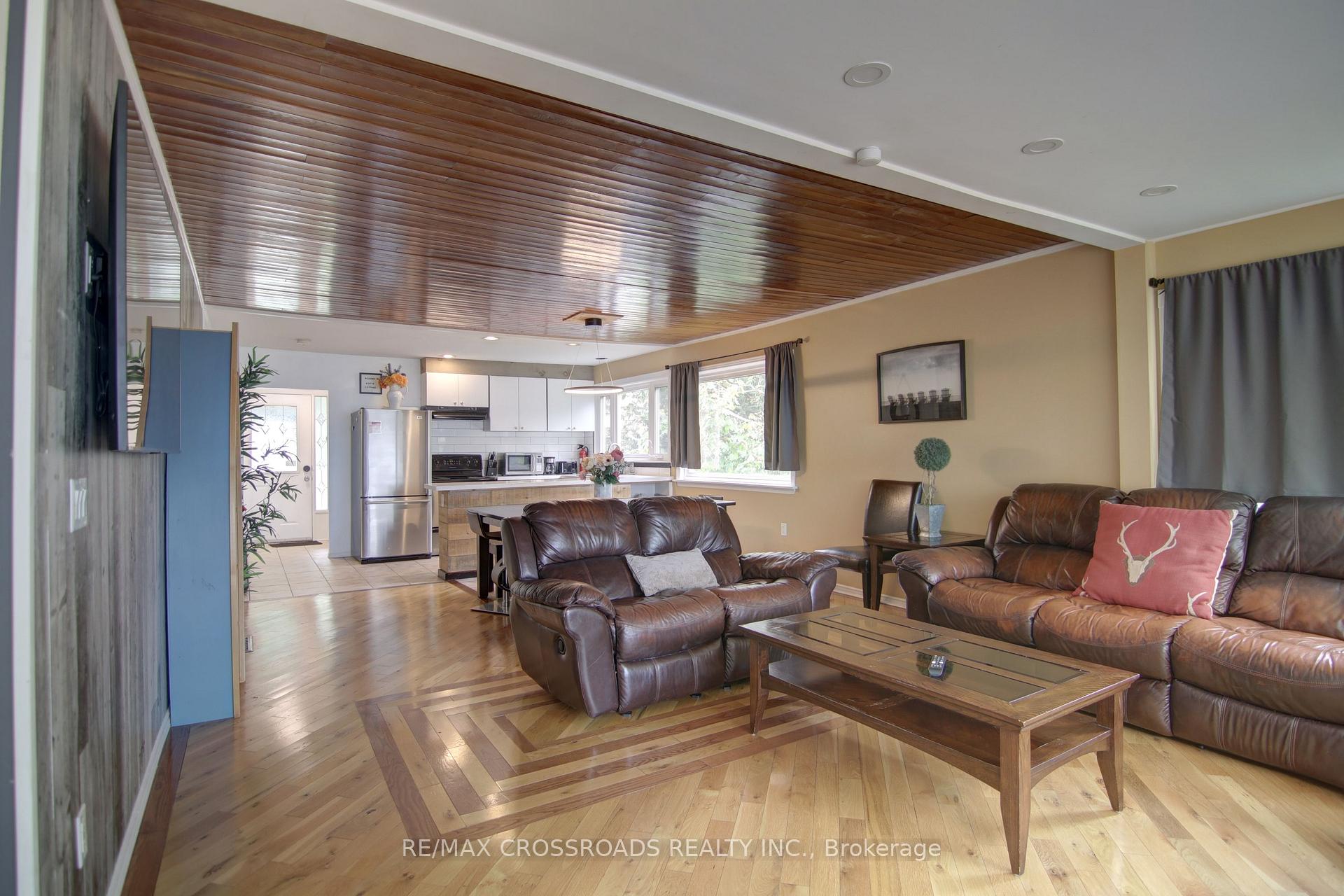 Photo 9 of 70 Williams Point Road, Scugog, Rural Scugog — HOMEH