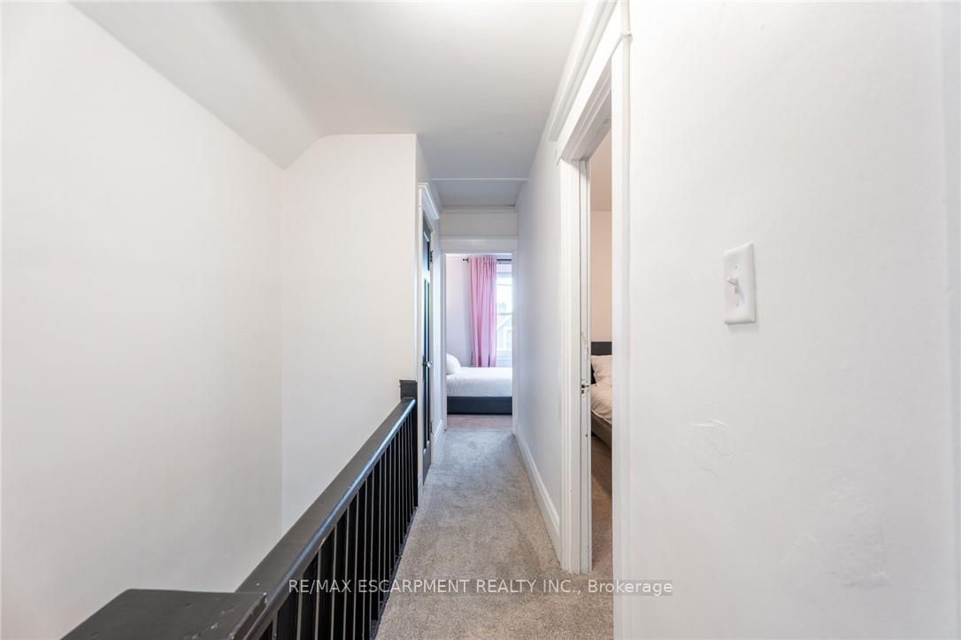 Photo 10 of 28 Britannia Avenue, Hamilton, Crown Point — HOMEH