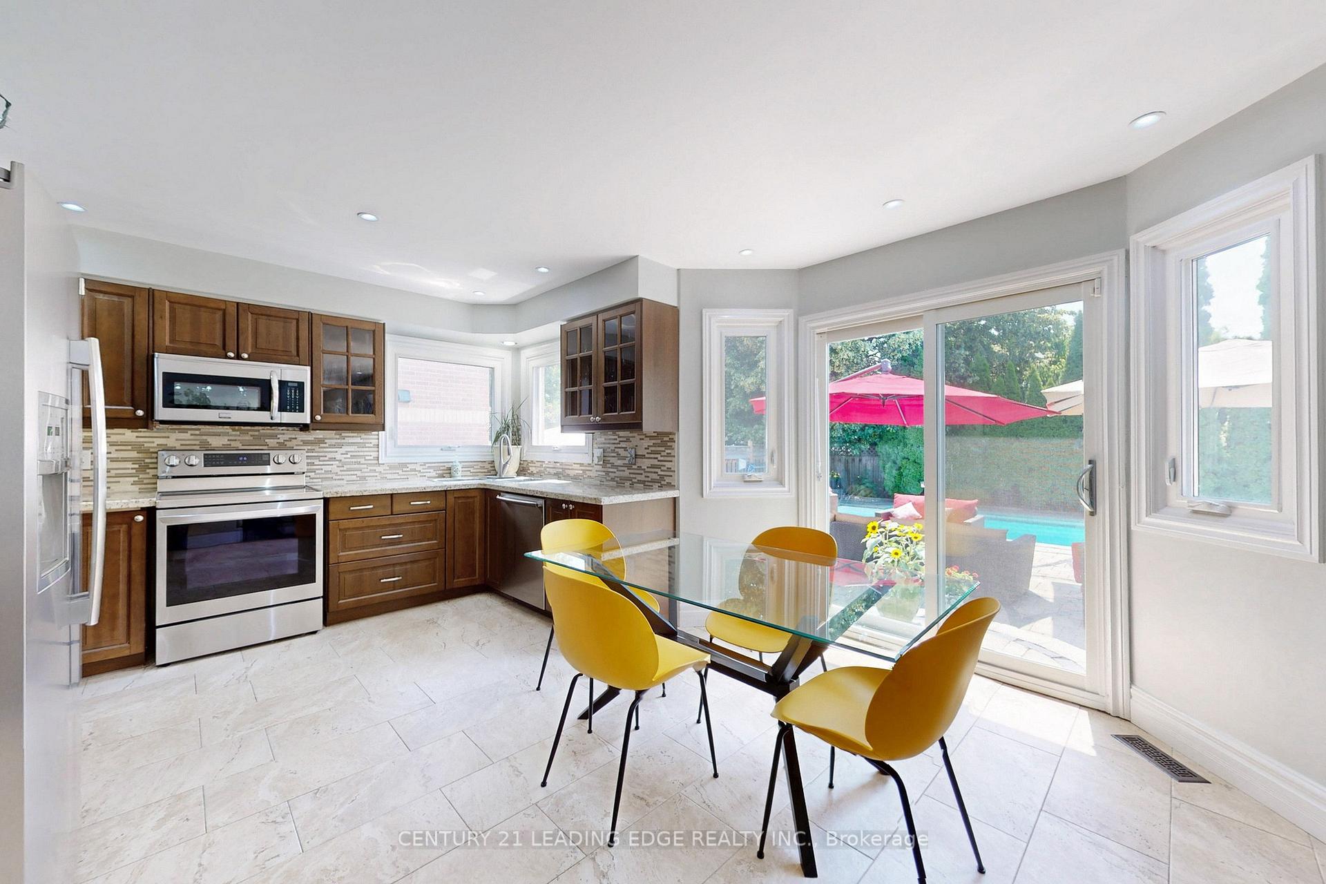 Photo 12 of 3 Rothean Drive, Whitby, Lynde Creek — HOMEH