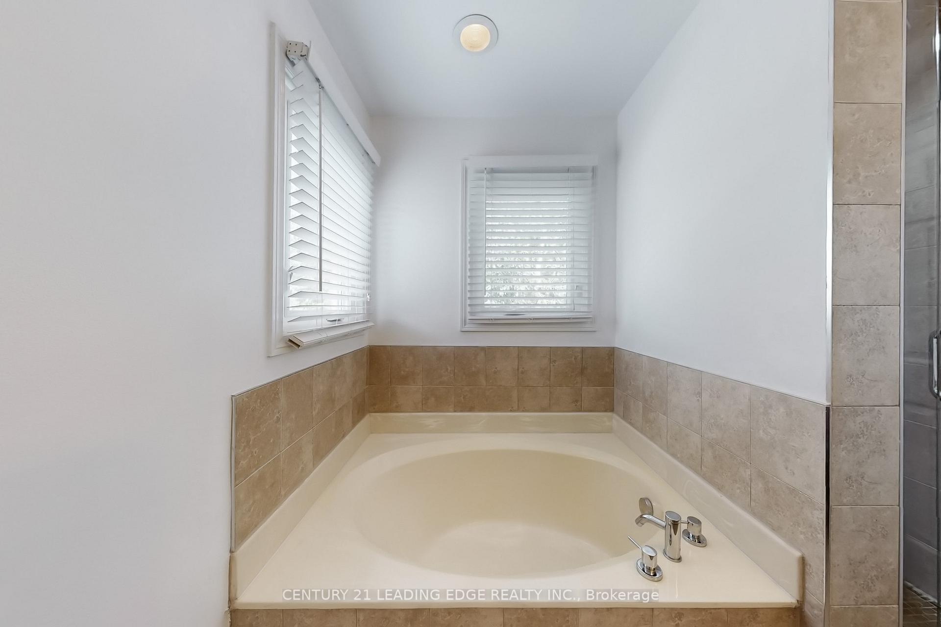 Photo 15 of 3 Rothean Drive, Whitby, Lynde Creek — HOMEH