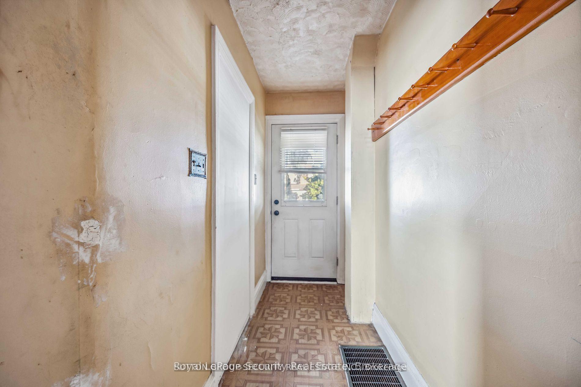 Photo 13 of 45 Strader Avenue, Toronto, Oakwood Village — HOMEH