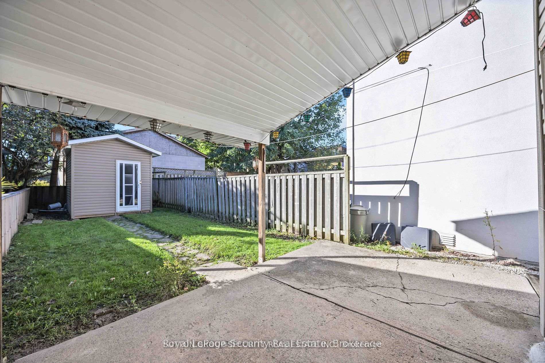 Photo 23 of 45 Strader Avenue, Toronto, Oakwood Village — HOMEH